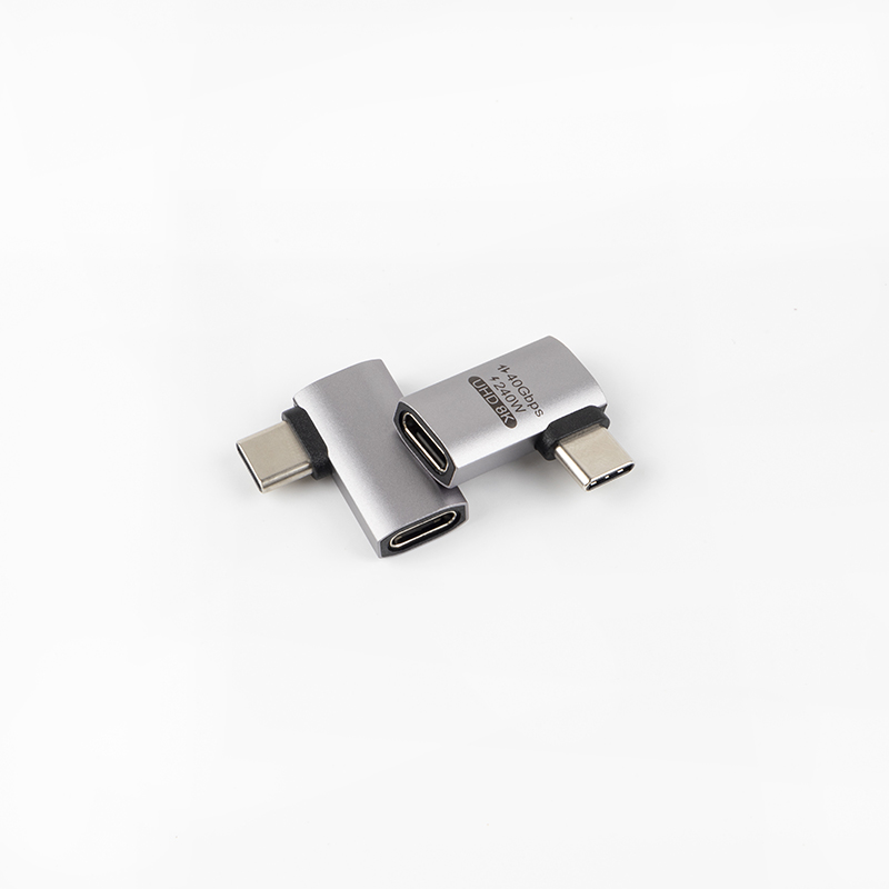40G USB-C Adapter USB 4.0 Angled